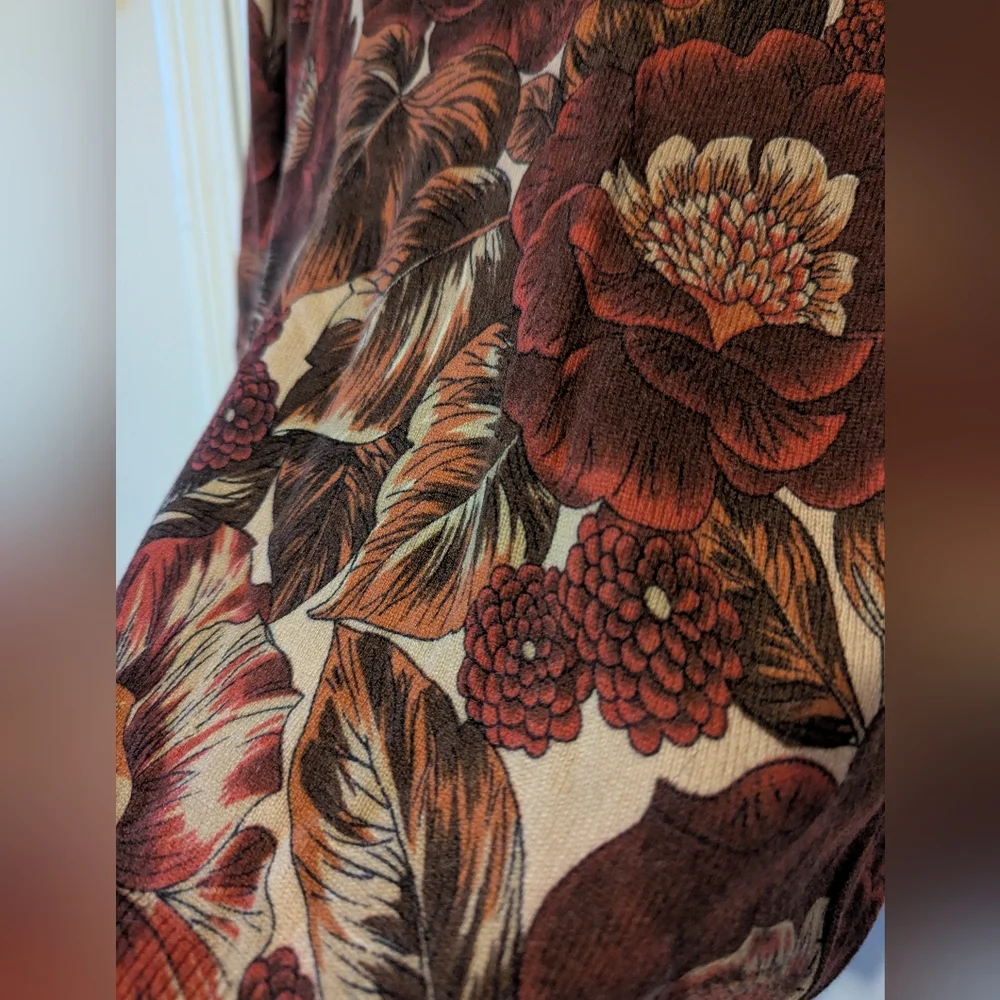 100% Cashmere MaxMara Burgundy Floral V-Neck Blouse - Picture 4 of 6